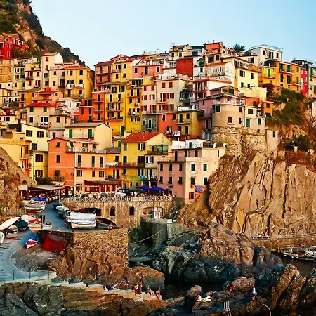 Luisa Lunigiana In Cinque Terre * Ceparana
